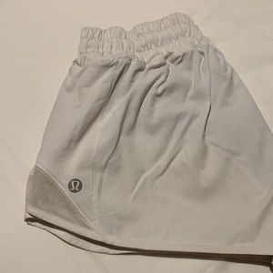 WHITE LULULEMON SHORTS